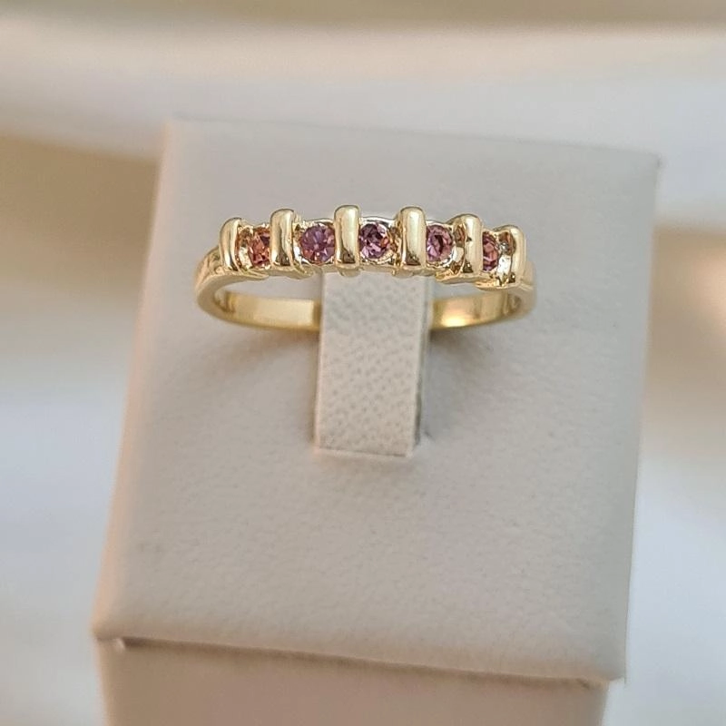 Anel aparador com cristal rosa