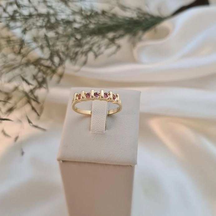 Anel aparador com cristal rosa