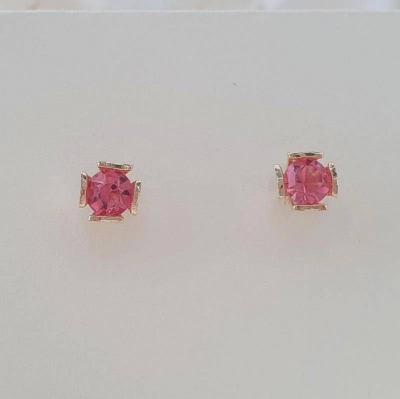 Brinco ponto de luz cristal rosa 5mm