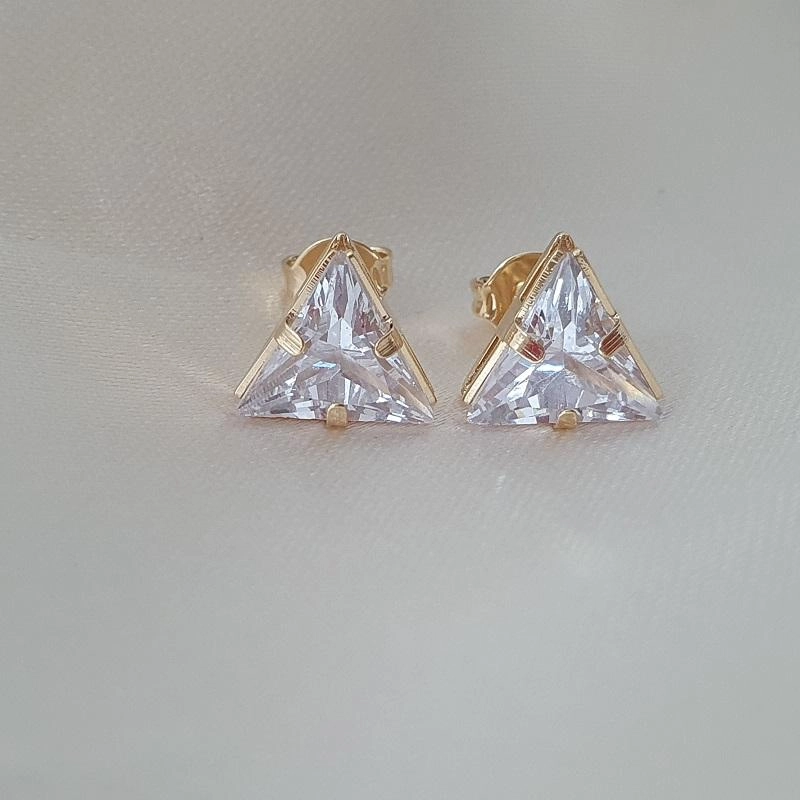 Brinco ponto de luz zircônia triângulo 1cm