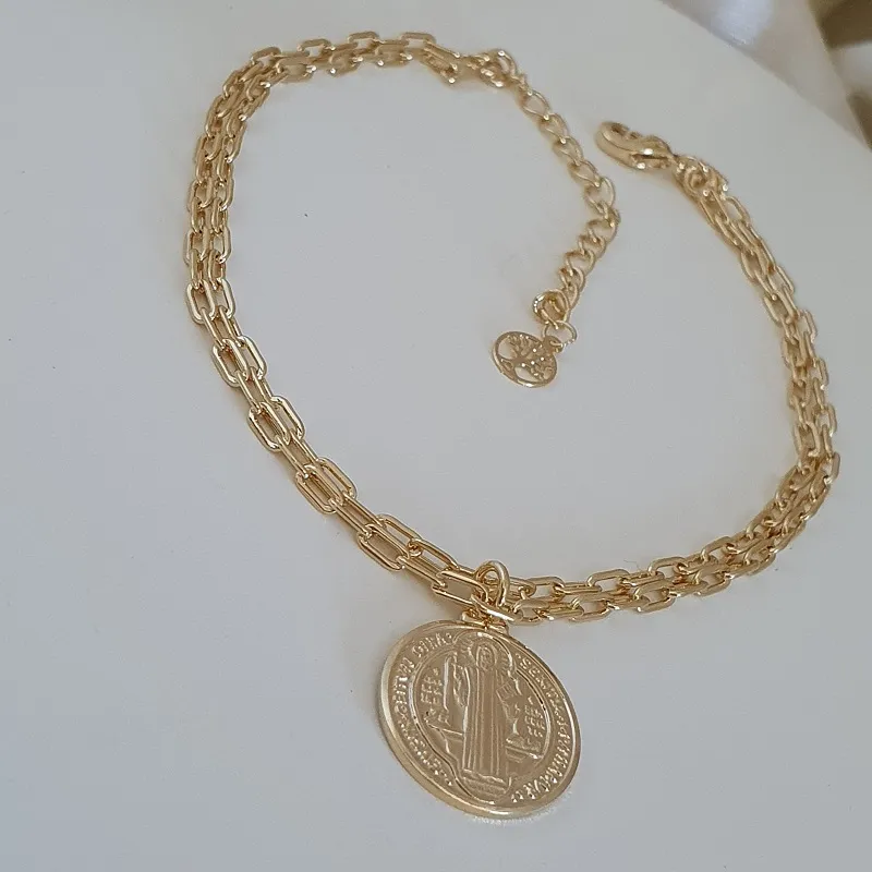 Pulseira dupla com pingente de São Bento