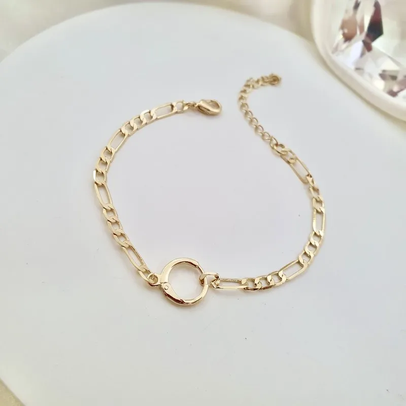 Pulseira elo figaro e fecho argola