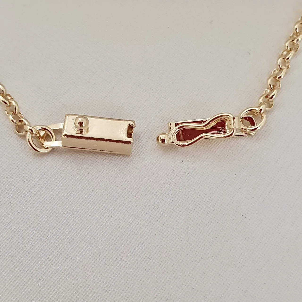 Colar elo português com fecho gaveta