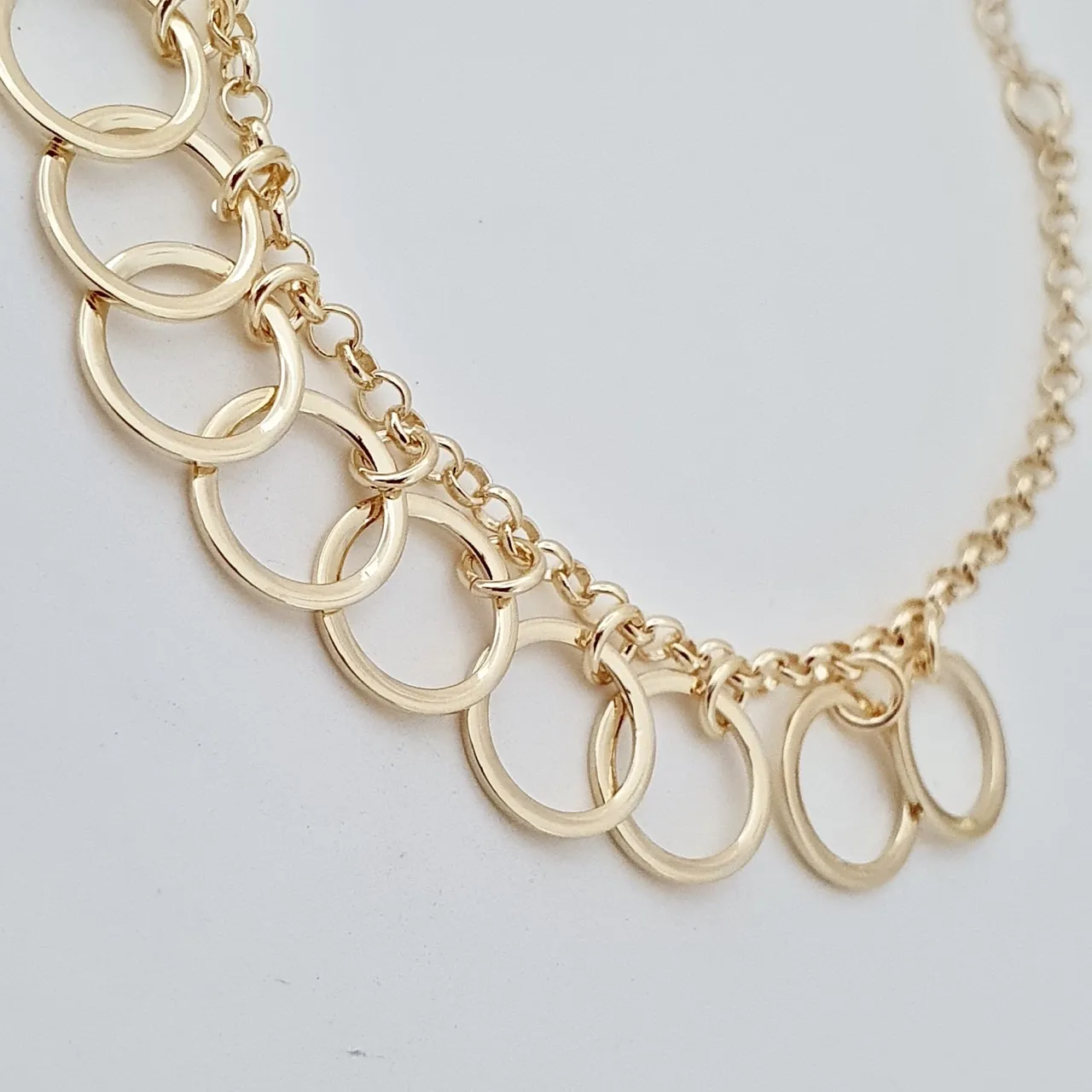 Pulseira elo português com círculos