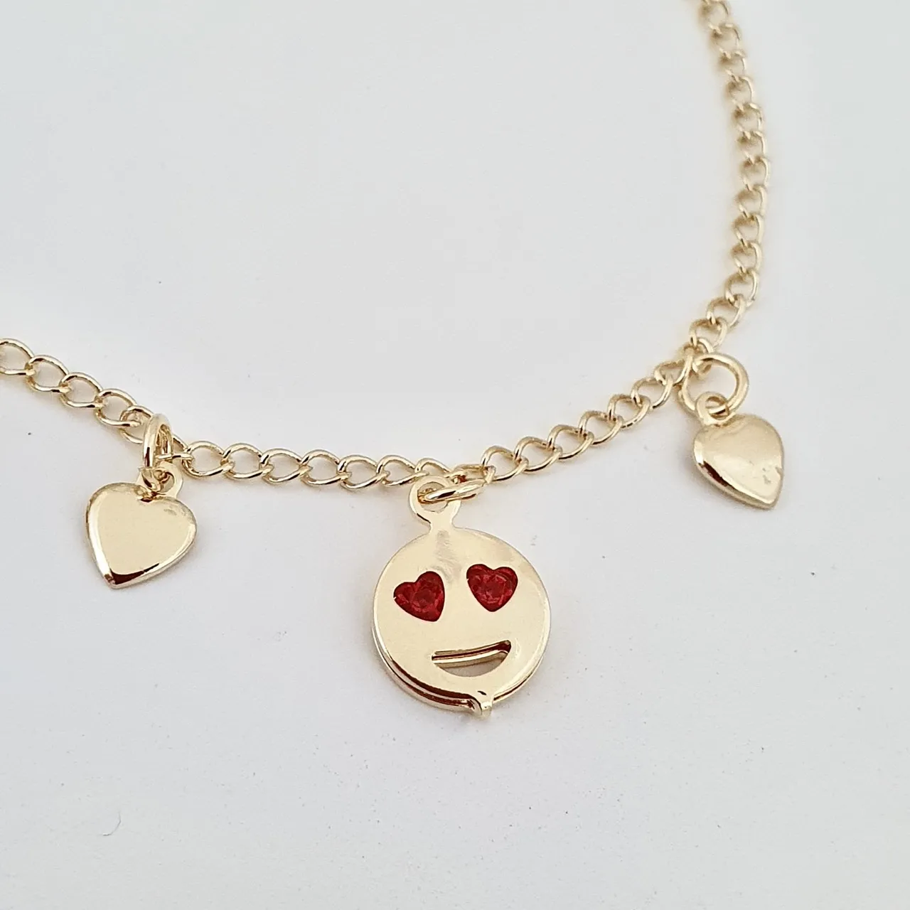 Pulseira infantil emoji apaixonado