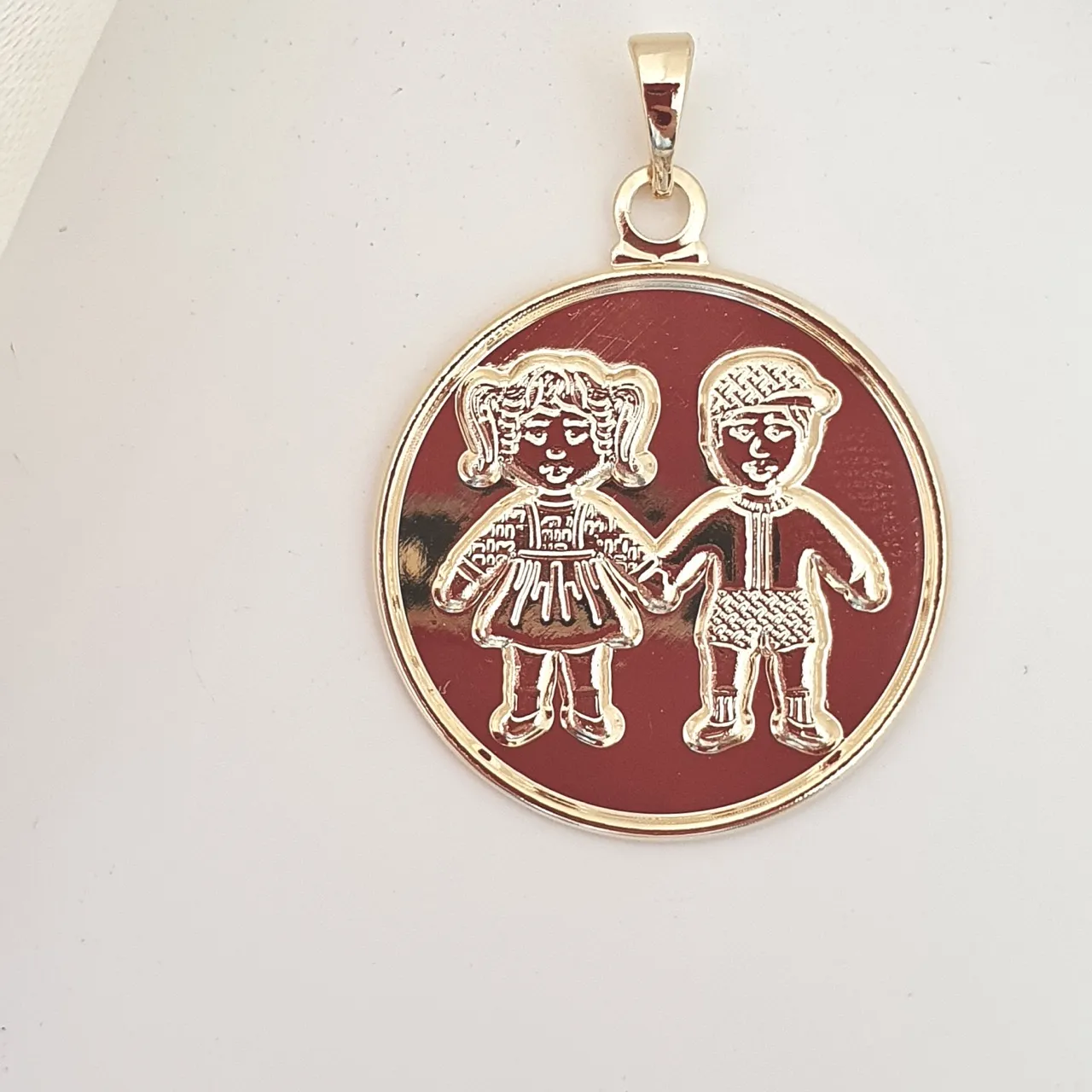 Pingente medalha Filhos ( casal, 1 menino e 1 menina)