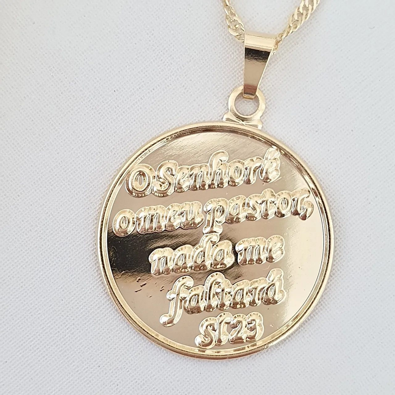 Colar pingente medalha 