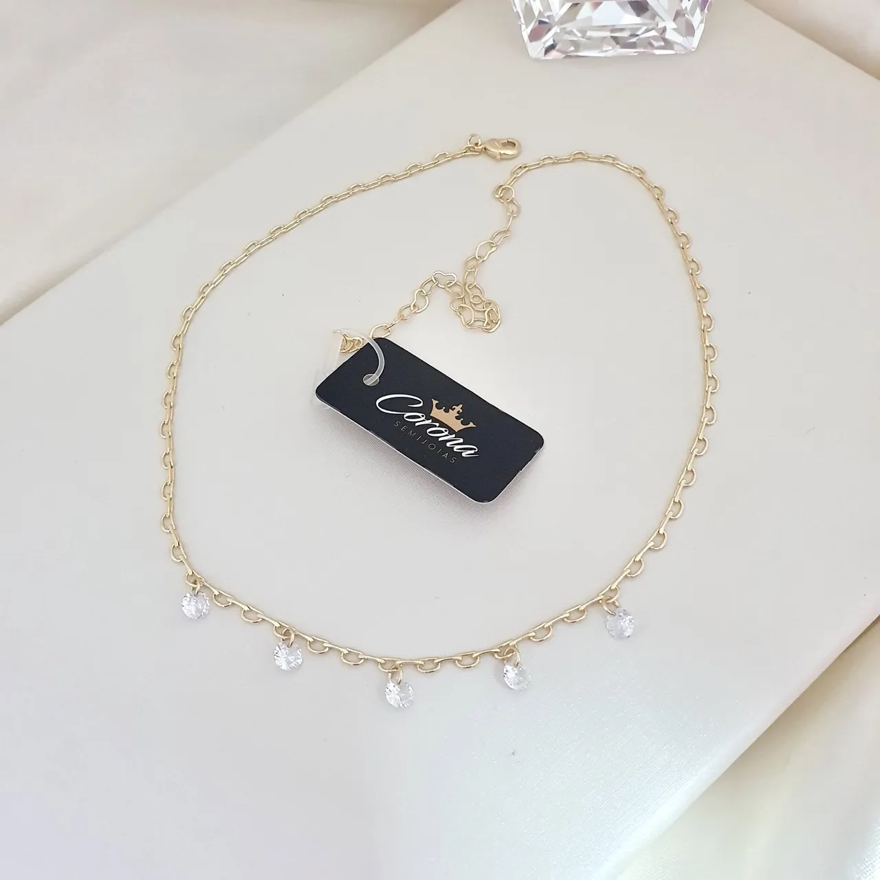 Choker elo e zircônias