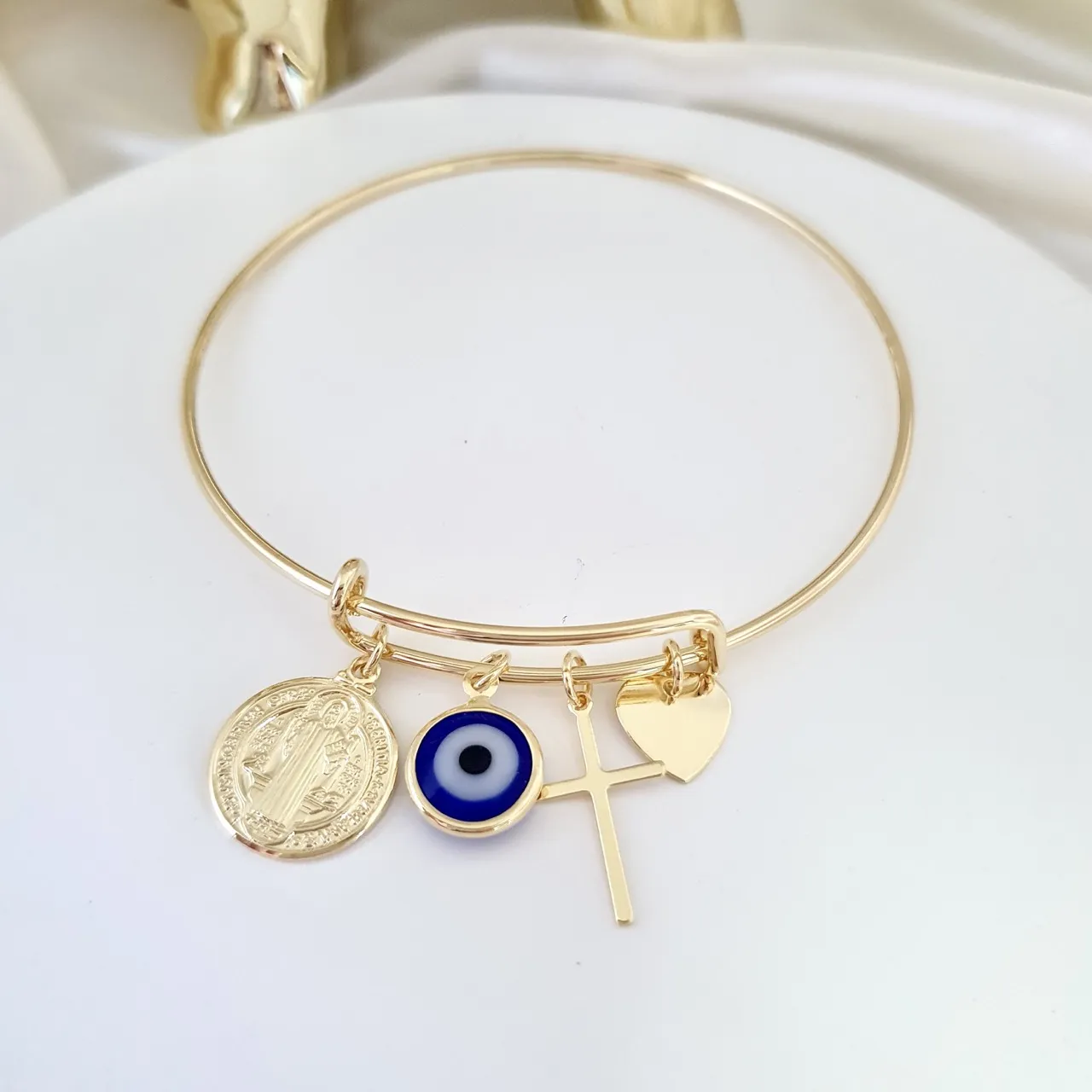 Bracelete Proteção (São Bento, Cruz, Olho grego e coração)