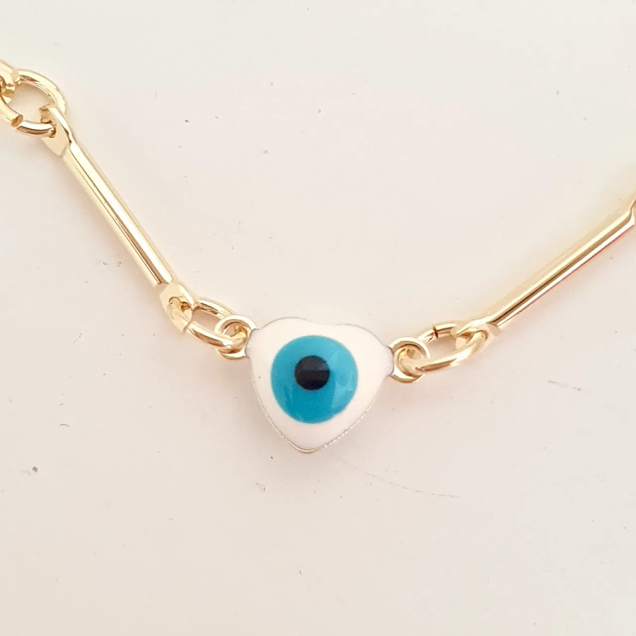 Pulseira Olho grego em formato de coração