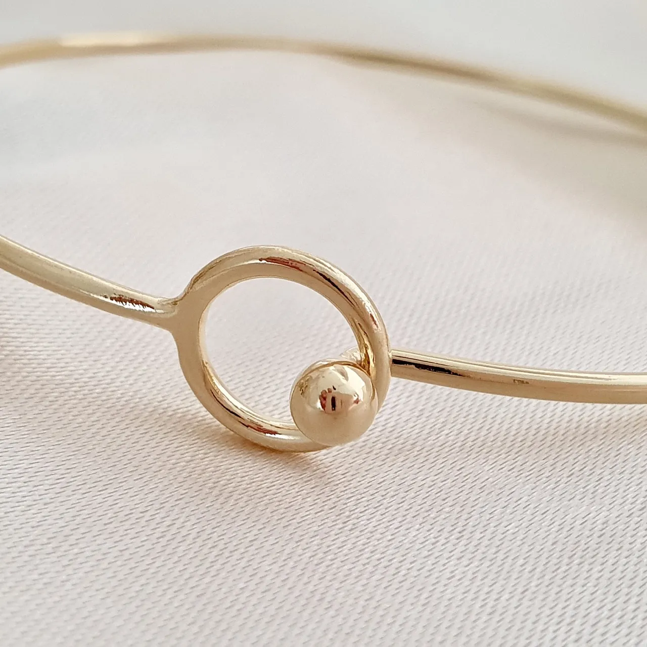 Bracelete fechamento círculo