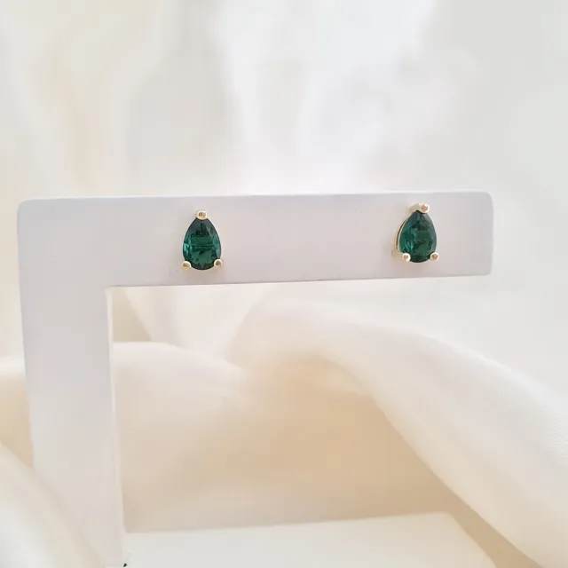 Brinco gota de zircônia verde