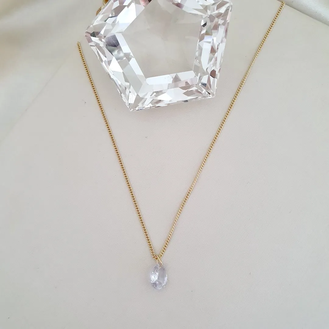 Colar gota de zircônia