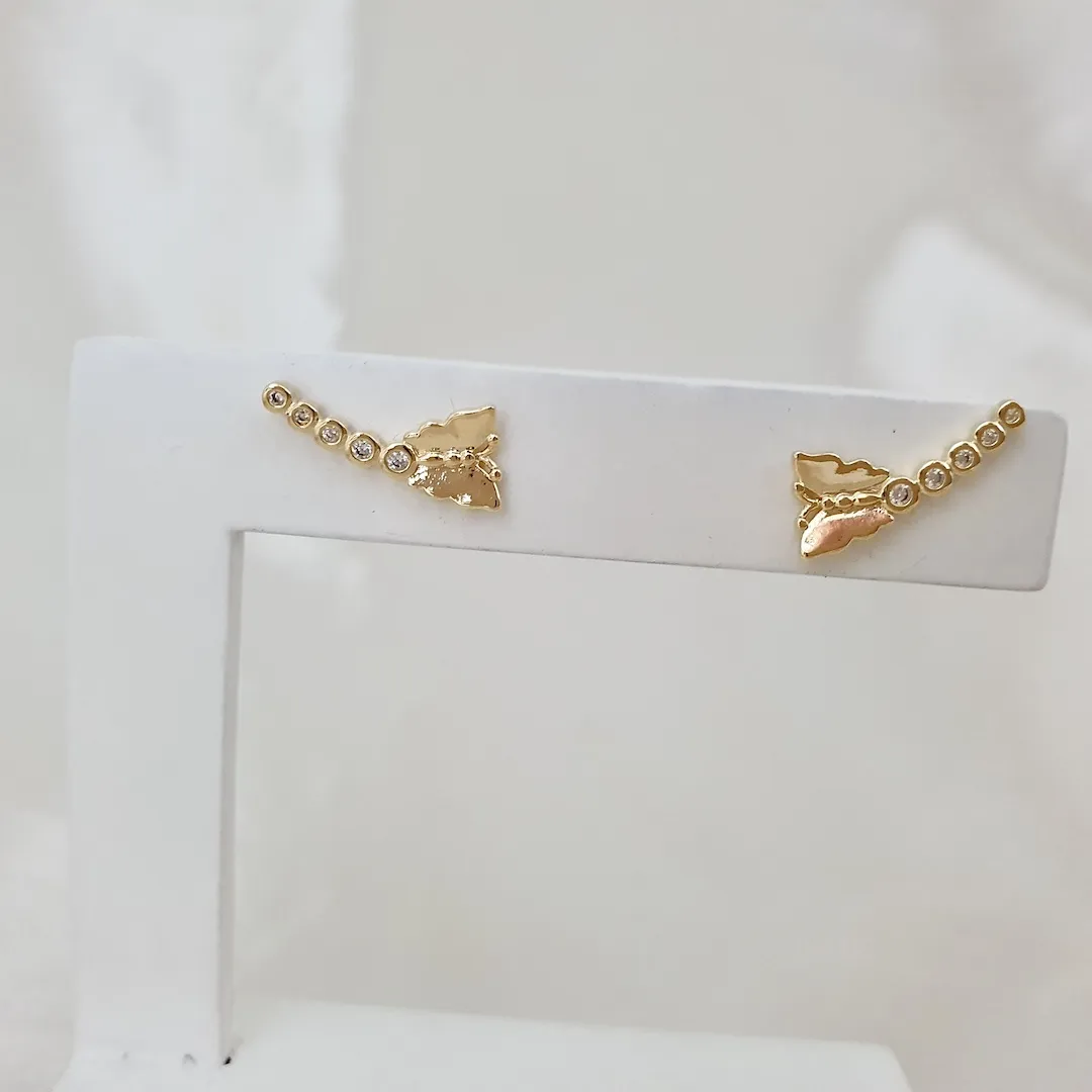Brinco ear cuff borboleta e zircônias