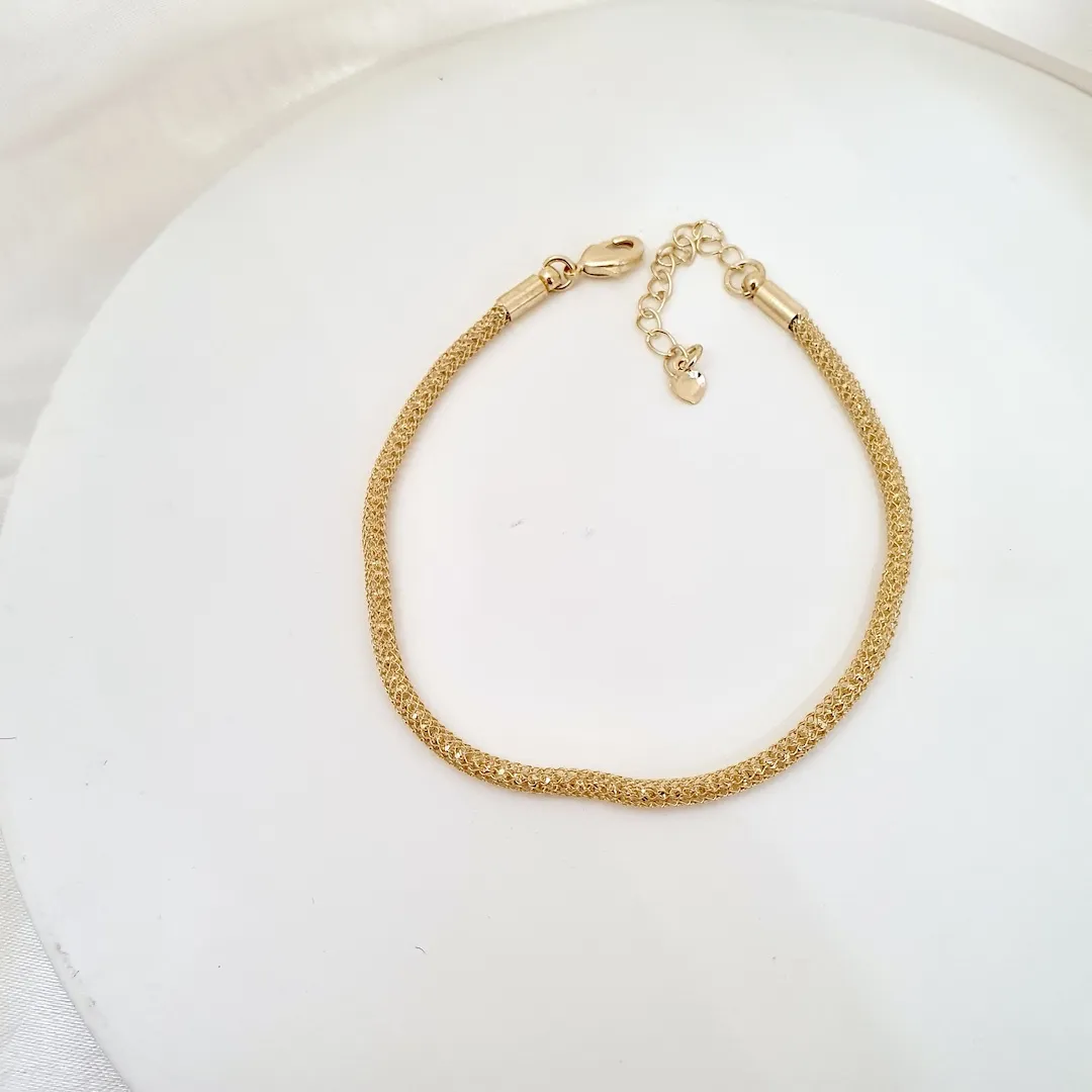 Pulseira tubo malha com bolinhas