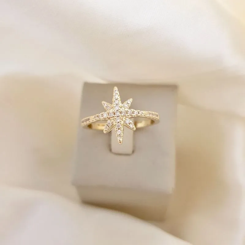 Anel estrela cravejada zirconia