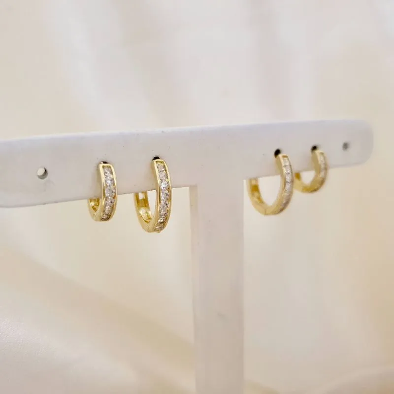 Brinco dupla argola click com zirconias