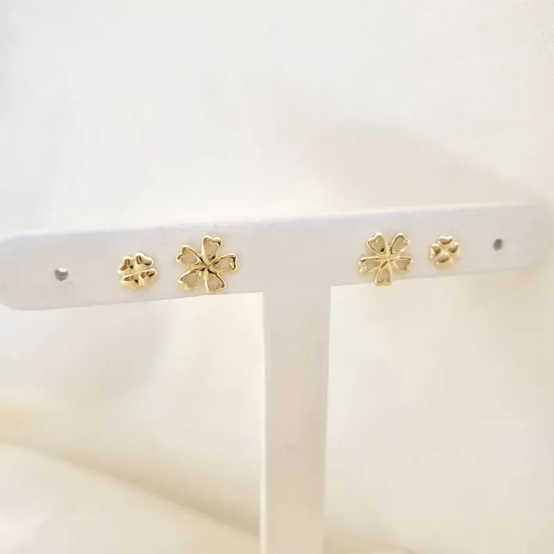 Brinco dupla flor e trevo de 4 folhas