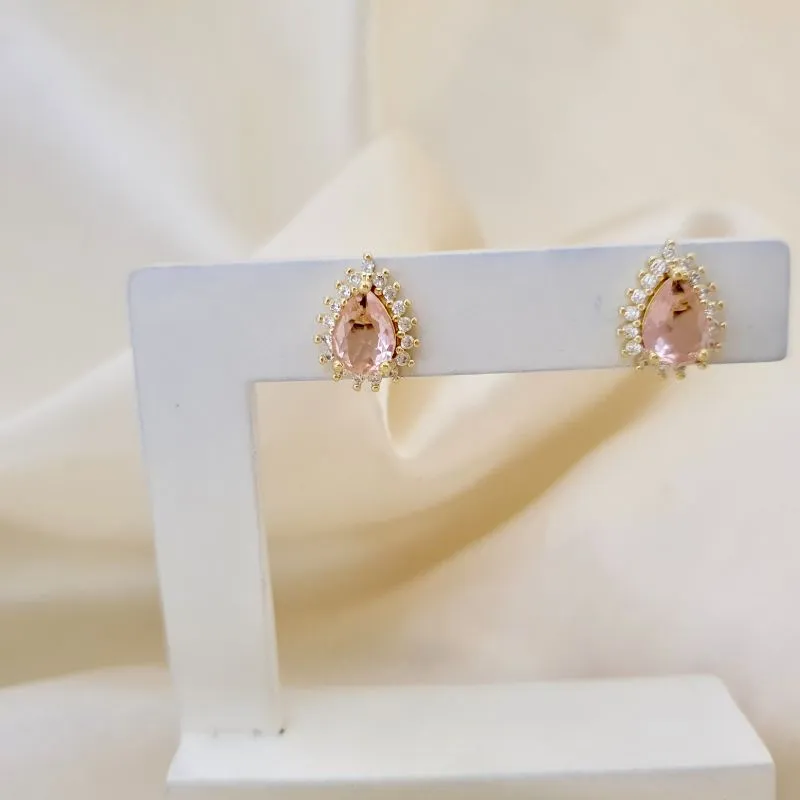 Brinco gota zirconia rosa contorno cravejado em microzirconia