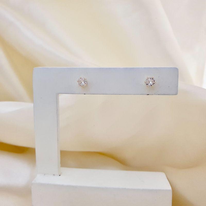 Brinco ponto de luz zirconia 4mm