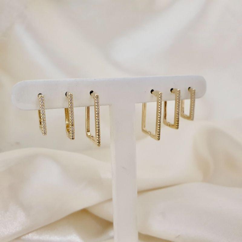 Brinco trio argola click retangulo cravejado zirconia