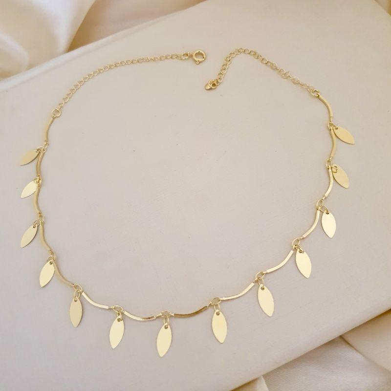 Choker tubos e folhas