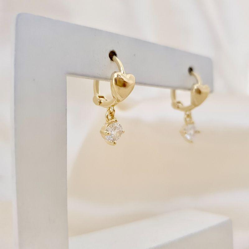 Brinco argola coracao com pingente ponto de luz zirconia