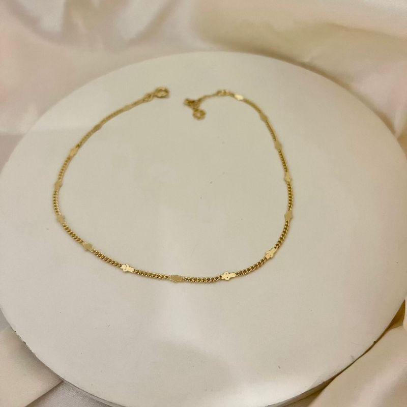 Tornozeleira elo achatado cruz