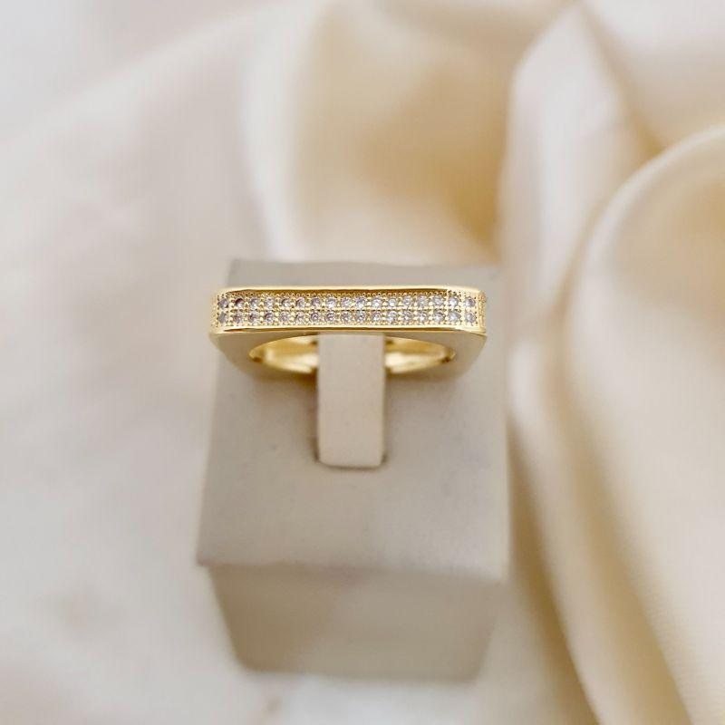 Anel aparador quadrado cravejado zirconia