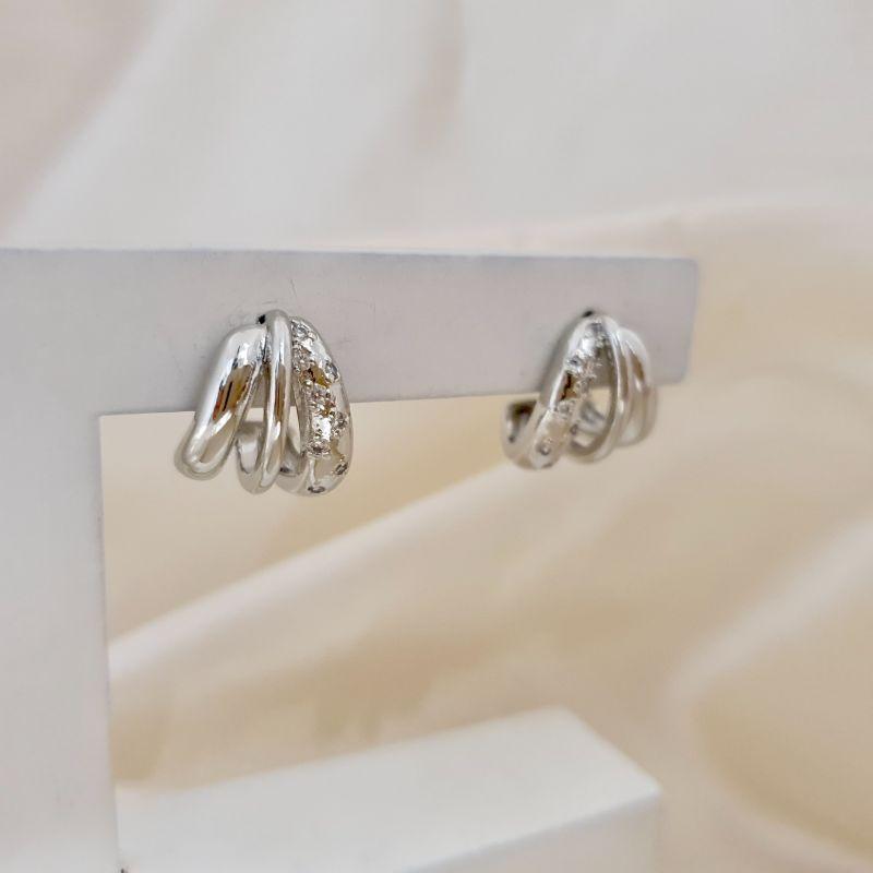 Brinco ródio ear cuff cravejado zirconia