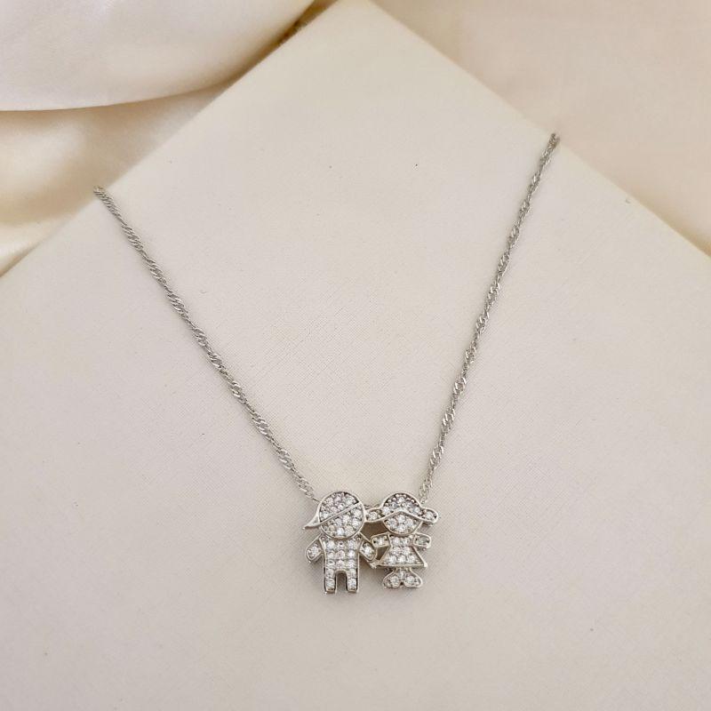 Colar ródio pingente menino menina (casal filhos) cravejado zirconia