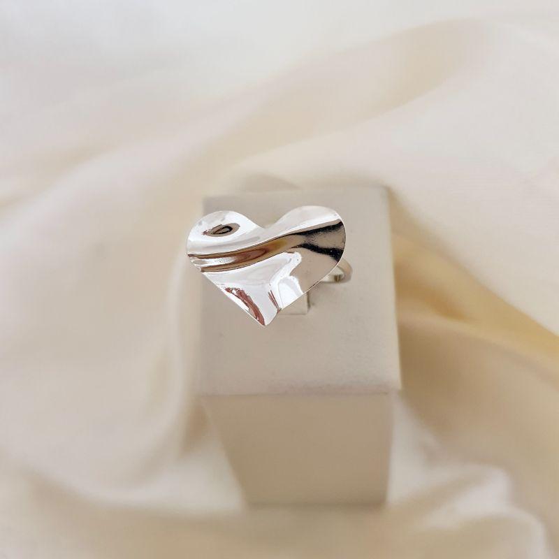 Anel ródio coracao organico relevo