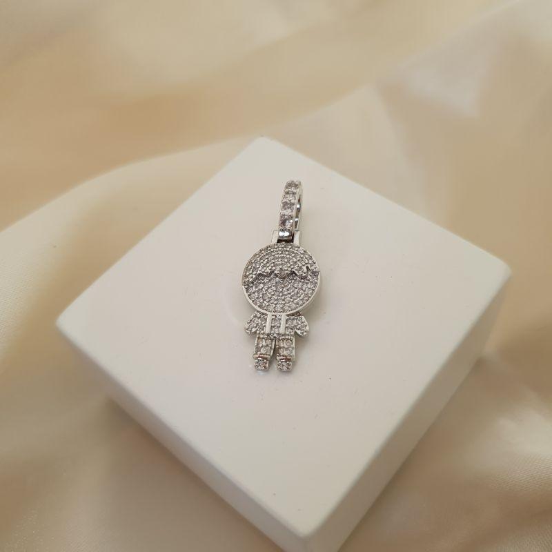 Pingente ródio menino cravejado zirconia