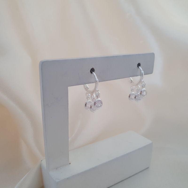 Brinco prata argola com pingetes 3 pontos de luz zirconia