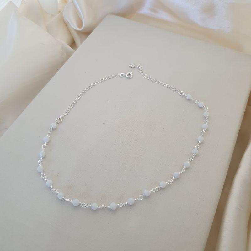 Colar prata choker bolinha branca